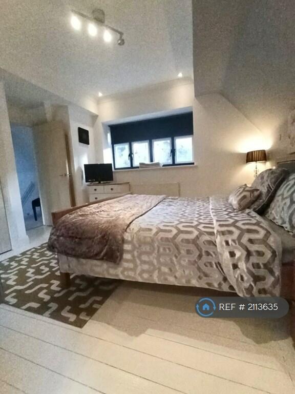 Additional property image - Tudor Lodge, Birmingham, B13