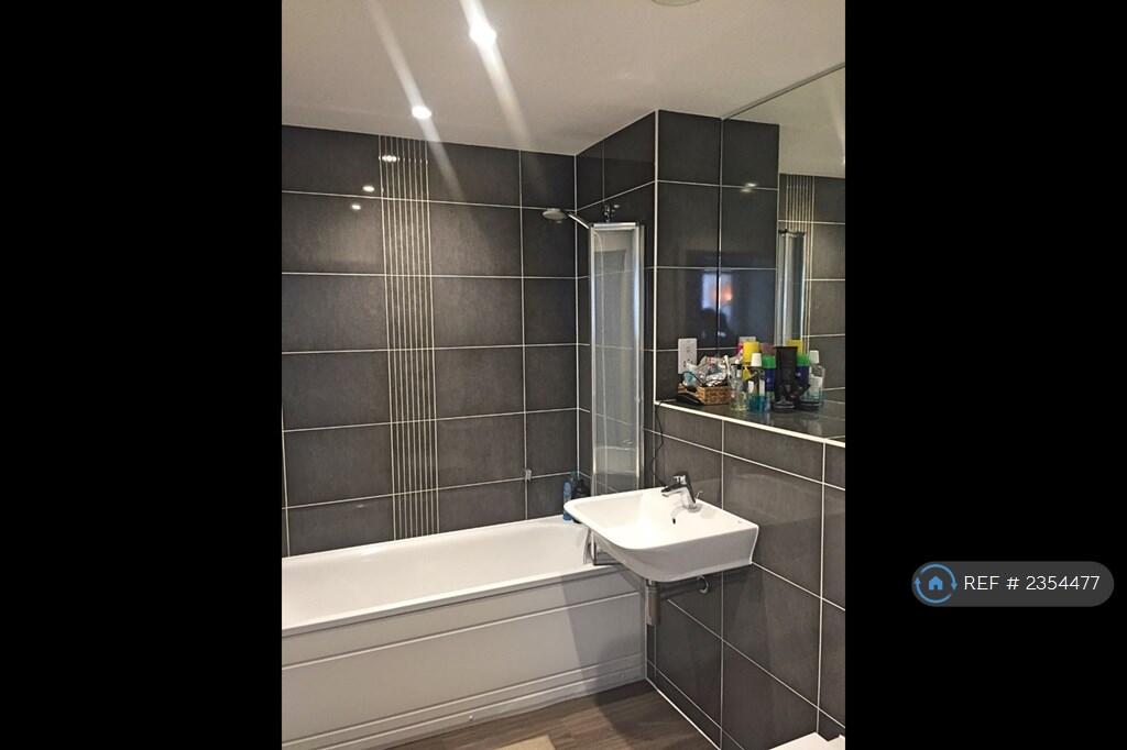 Additional property image - Summit House, West Wickham, BR4