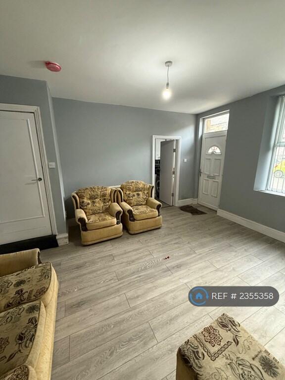 Additional property image - Springmill Street, Bradford, BD5