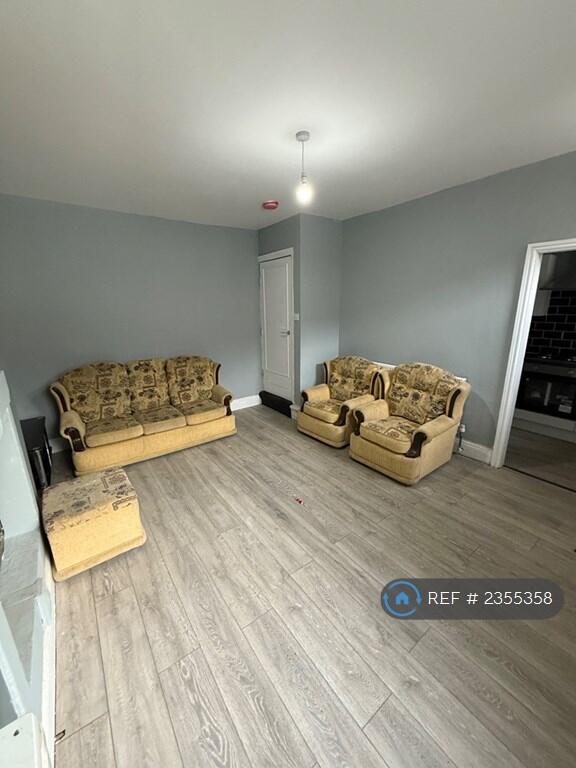 Additional property image - Springmill Street, Bradford, BD5