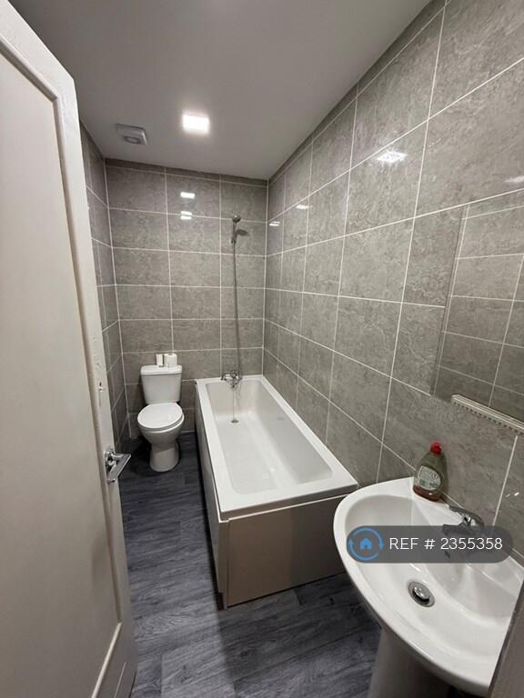Additional property image - Springmill Street, Bradford, BD5