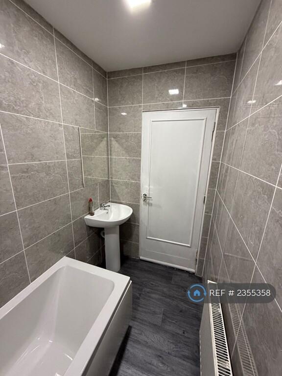 Additional property image - Springmill Street, Bradford, BD5