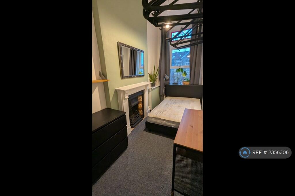 Additional property image - Ravenswood Road, Bristol, BS6