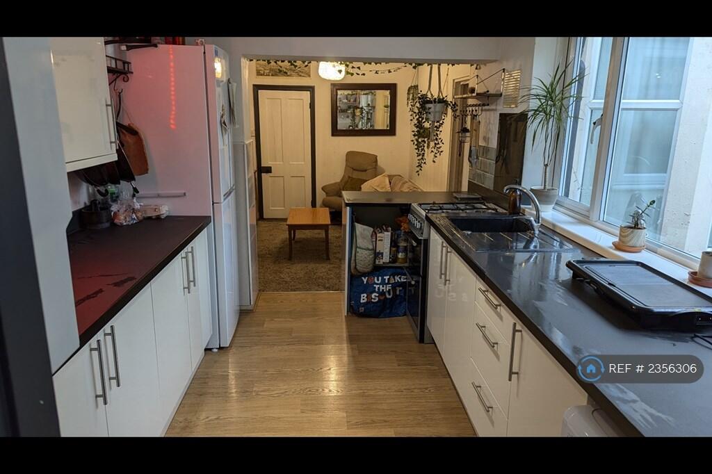 Additional property image - Ravenswood Road, Bristol, BS6