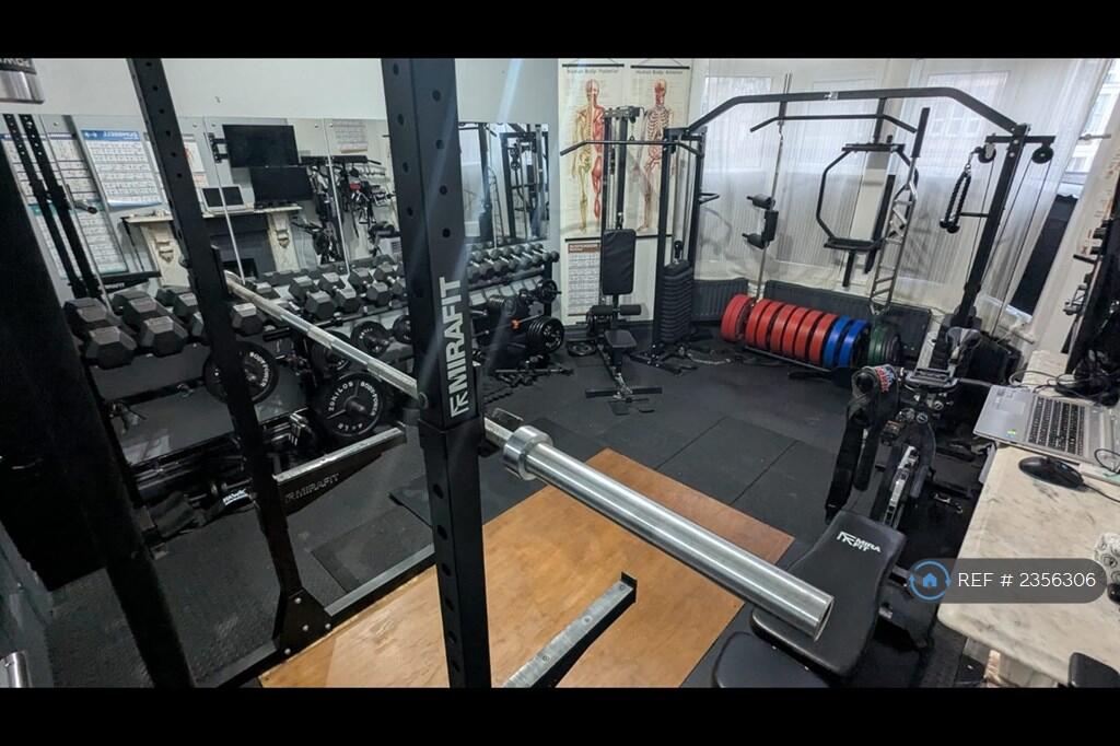 Additional property image - Ravenswood Road, Bristol, BS6