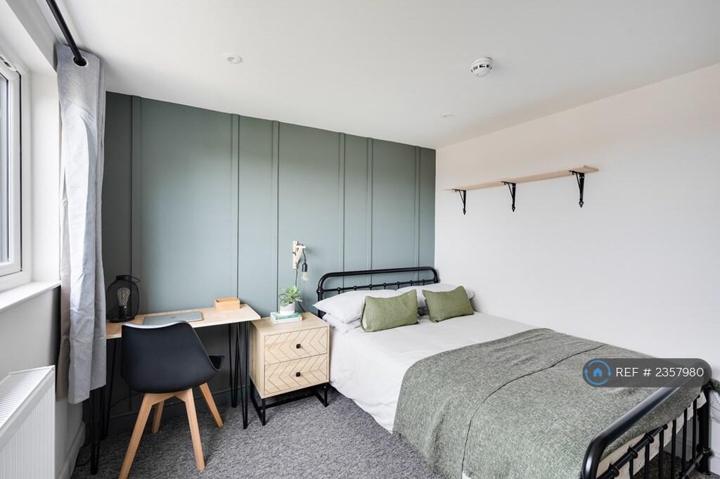 Additional property image - Mackie Grove, Filton, Bristol, BS34