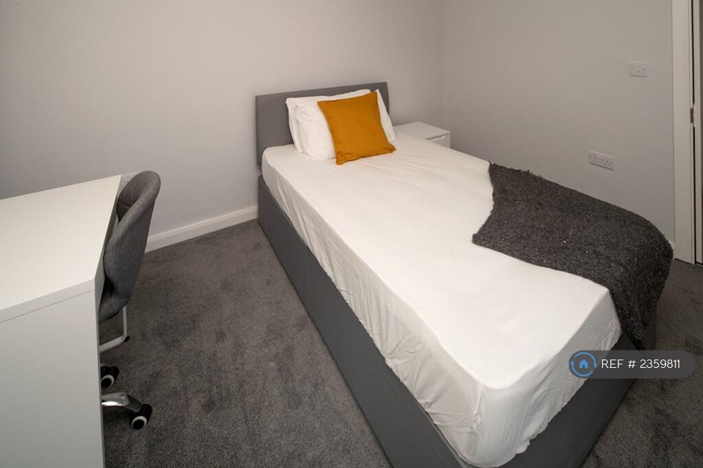 Additional property image - Woodland Way, Bristol, BS15