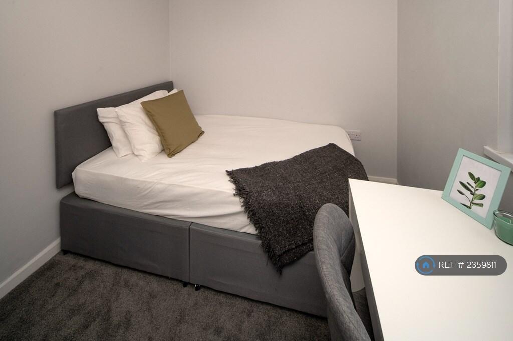 Additional property image - Woodland Way, Bristol, BS15