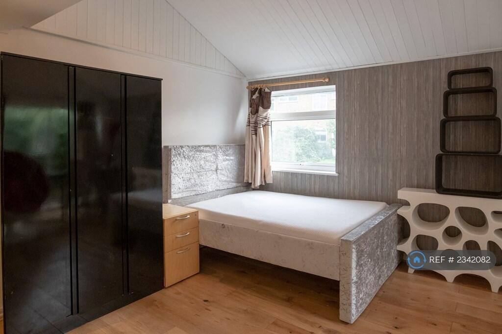 Additional property image - Campkin Road, Cambridge, CB4
