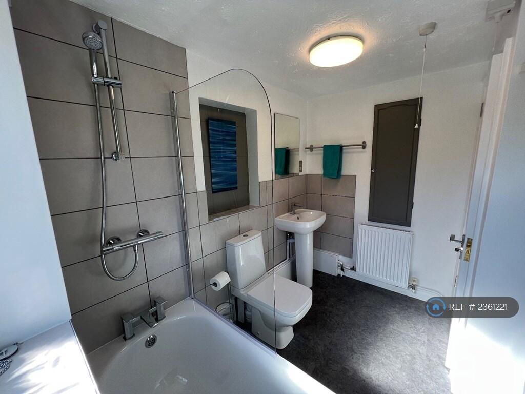 Additional property image - Elmstead Road, Colchester, CO4
