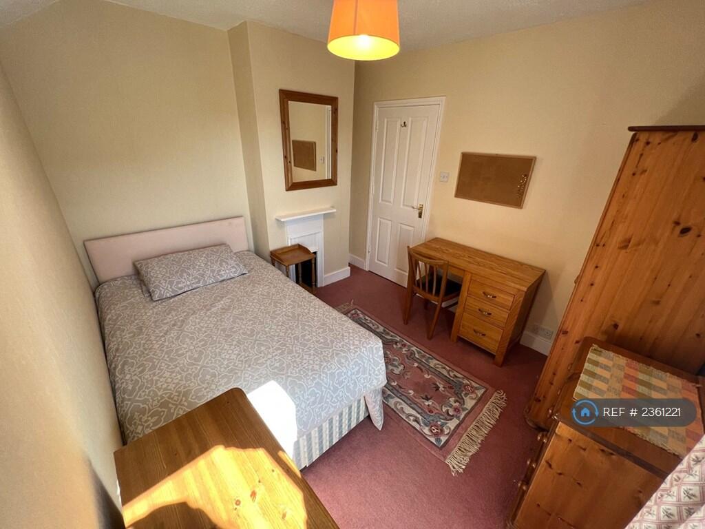 Additional property image - Elmstead Road, Colchester, CO4