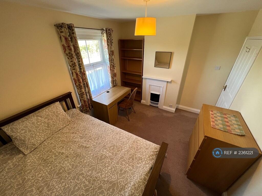 Additional property image - Elmstead Road, Colchester, CO4