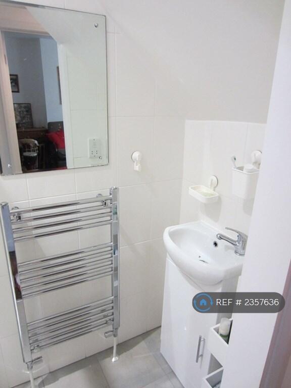 Additional property image - Roundhill Crescent, Brighton, BN2