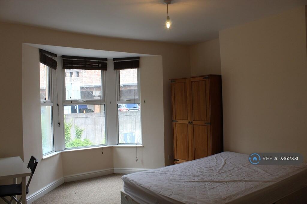 Additional property image - Horfield Road, Bristol, BS2