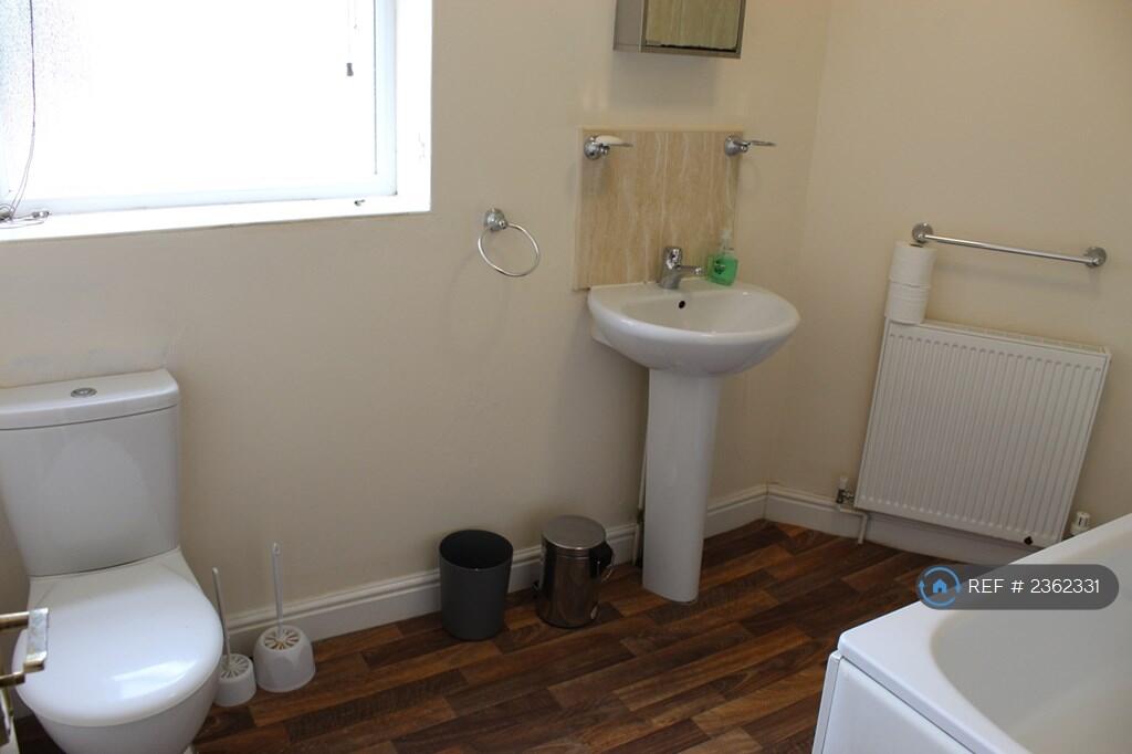 Additional property image - Horfield Road, Bristol, BS2