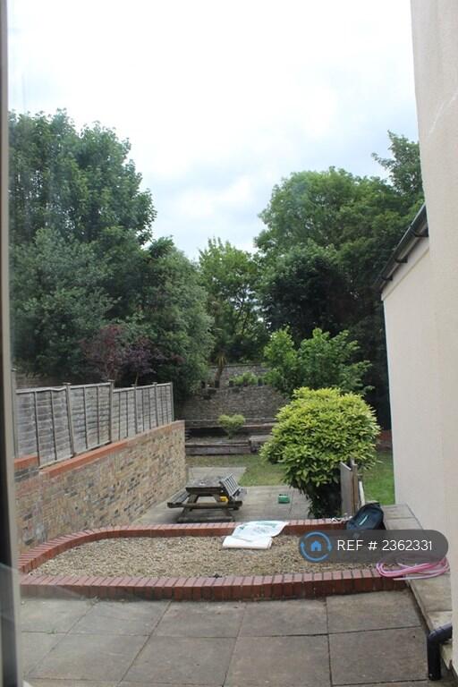 Additional property image - Horfield Road, Bristol, BS2