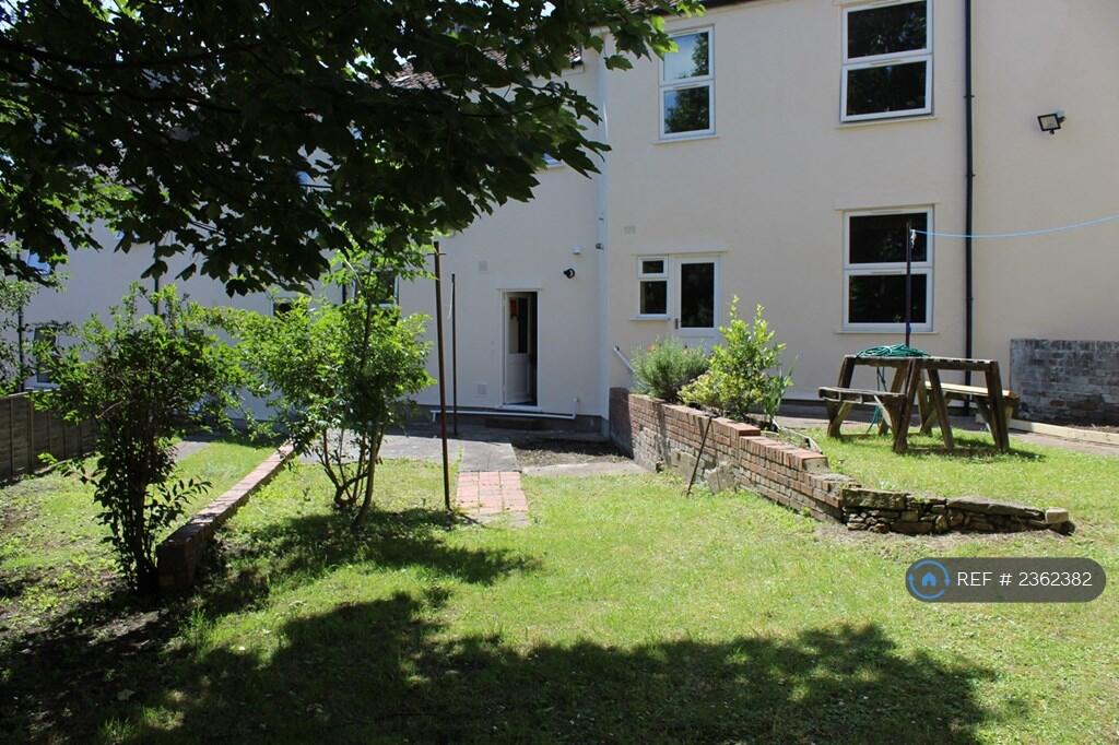 Additional property image - Horfield Road, Bristol, BS2