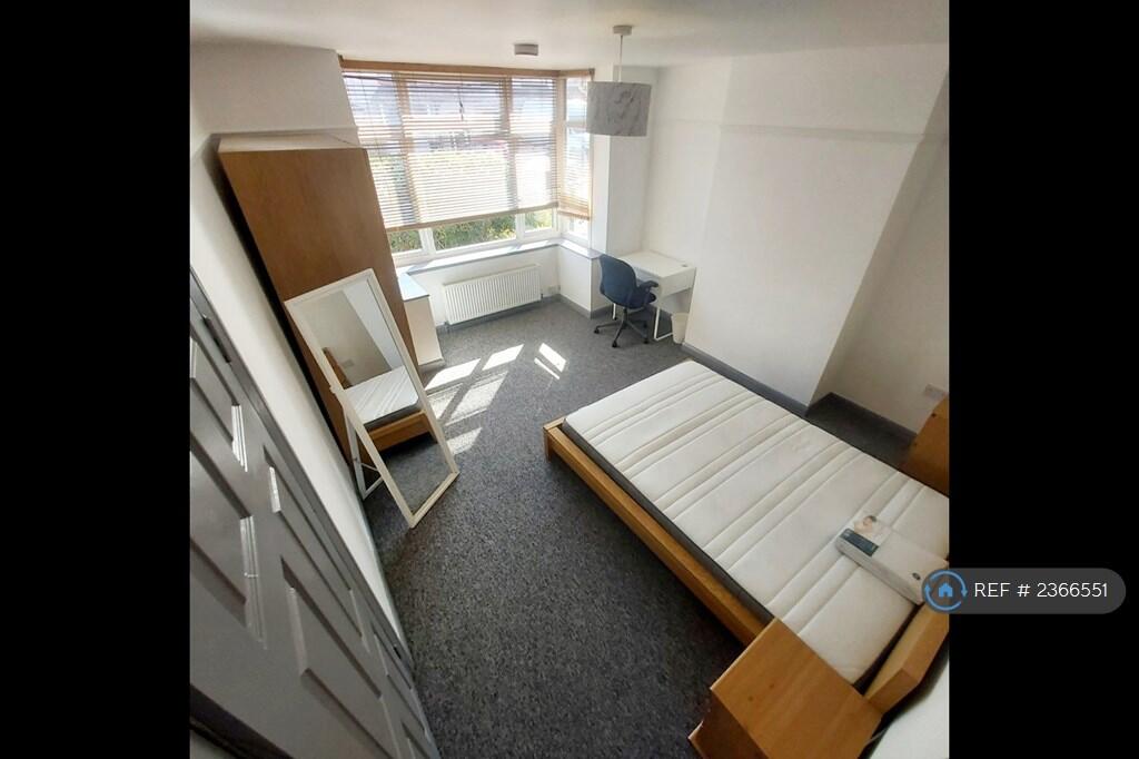 Additional property image - Sixth Avenue, Bristol, BS7