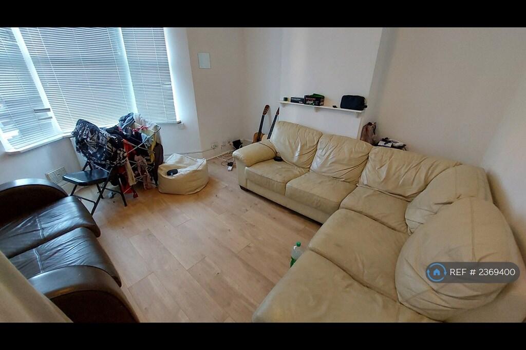 Additional property image - Elm Grove, Brighton, BN2