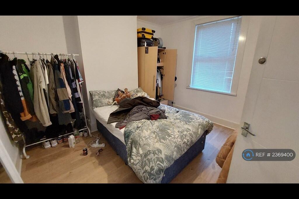 Additional property image - Elm Grove, Brighton, BN2
