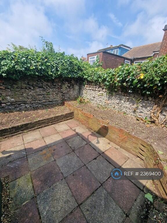 Additional property image - Elm Grove, Brighton, BN2