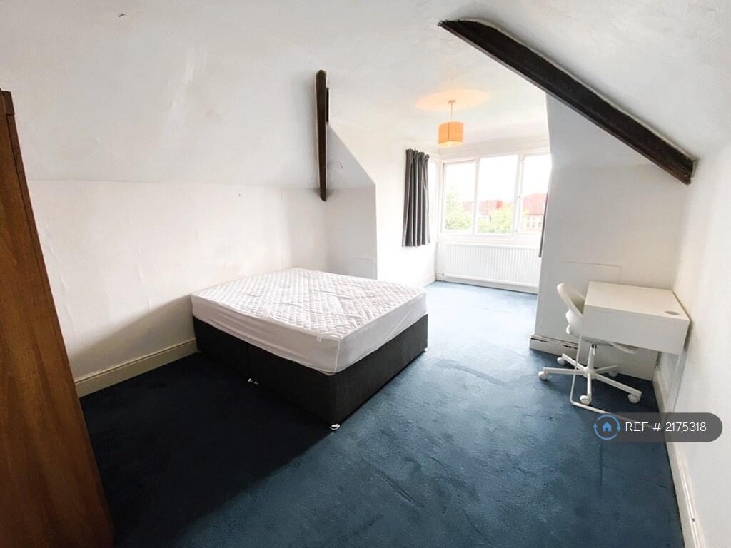Additional property image - Pine Grove, Bristol, BS7