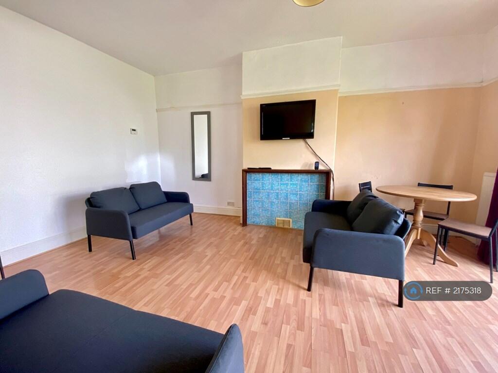 Additional property image - Pine Grove, Bristol, BS7