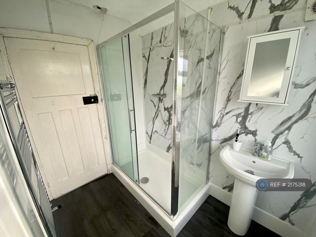 Additional property image - Pine Grove, Bristol, BS7