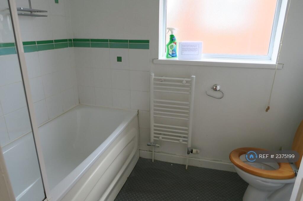 Additional property image - Brangwyn Grove, Bristol, BS7