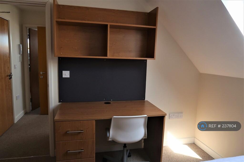 Additional property image - Capstone Road, Bournemouth, BH8