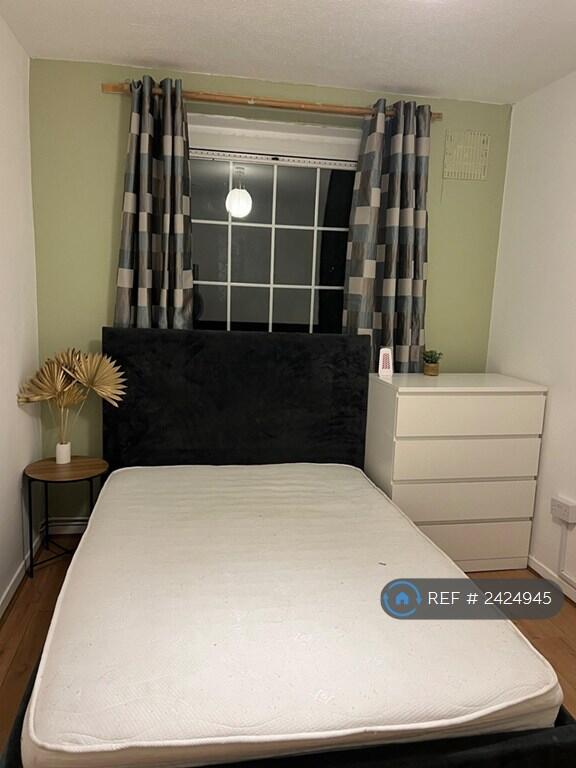 Main image of property: London, London, E14
