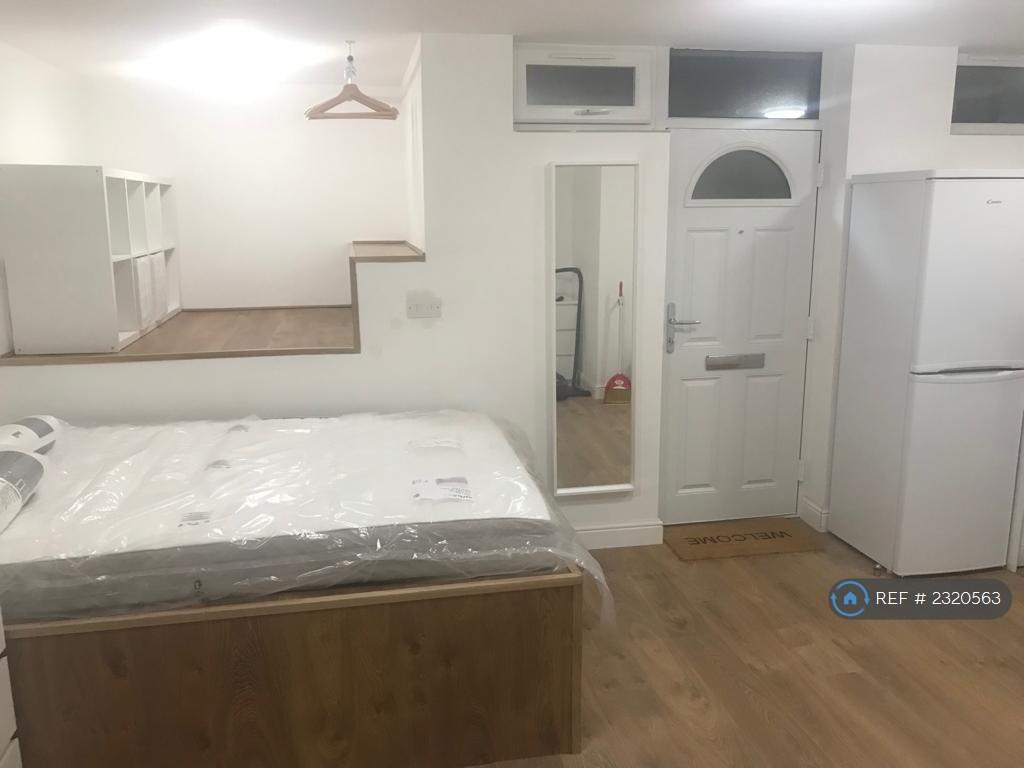 Main image of property: Green Lanes, London, N13