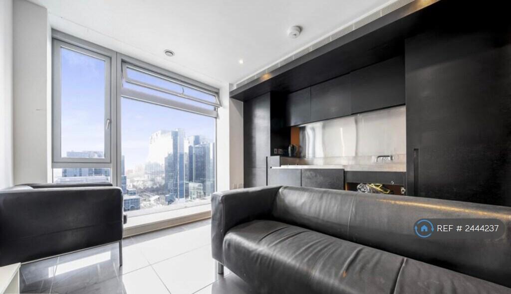 Main image of property: Pan Peninsula Square, London, E14