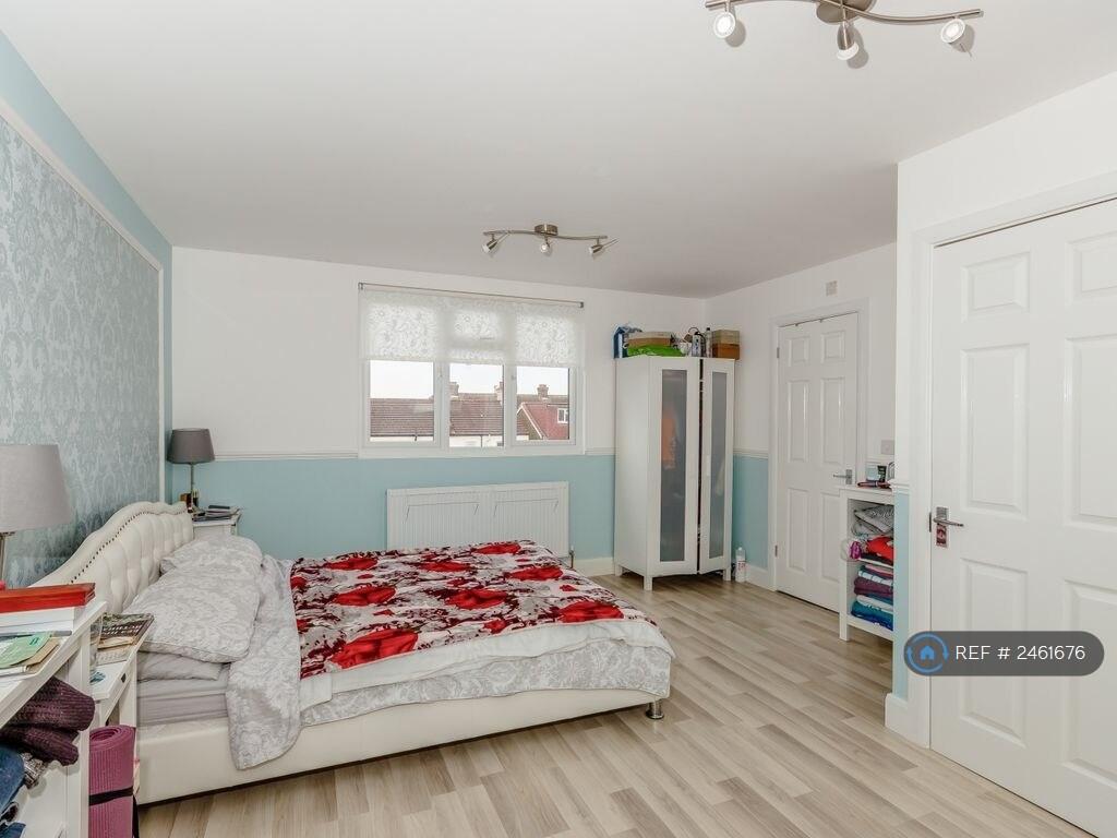 Main image of property: Tiverton Road, Hounslow, TW3