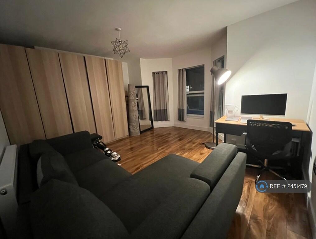 Main image of property: Manchester, Manchester, M19