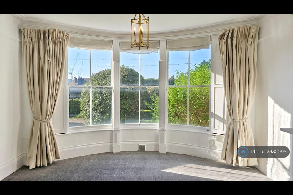 Main image of property: Grove Hill Gardens, Tunbridge Wells, TN1