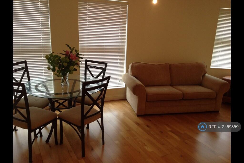 Main image of property: High Street, Slough, SL1