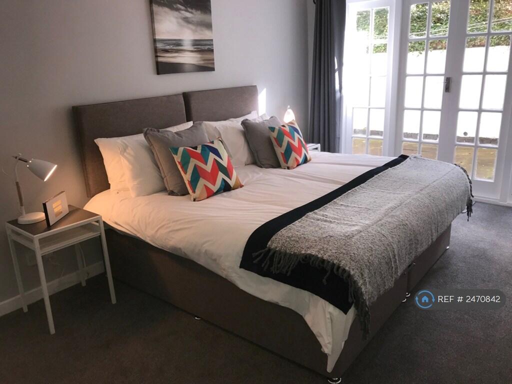 Main image of property: Clarendon Square, Leamington Spa, CV32