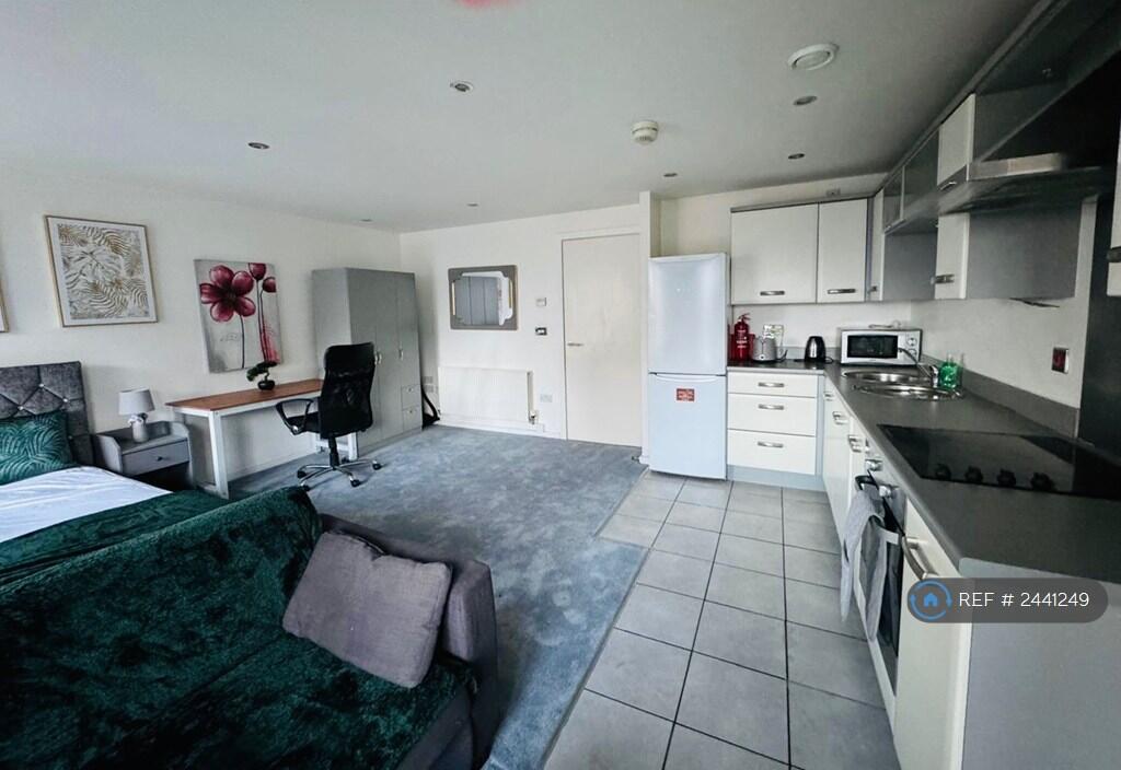 Main image of property: Masshouse Plaza, Birmingham, B5