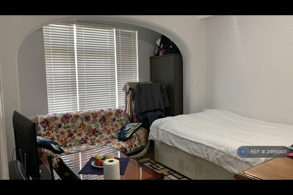 Main image of property: Perth Road, Ilford, IG2