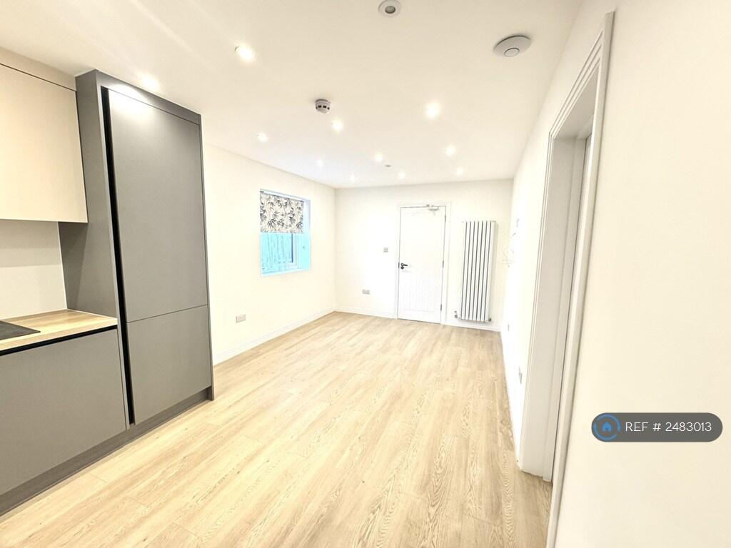 Main image of property: Beaulieu Drive, Pinner, HA5