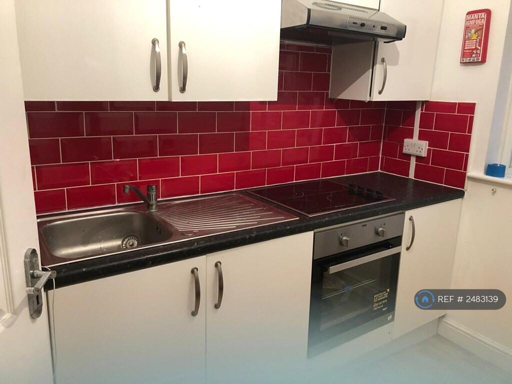 Main image of property: Fernside Avenue, London, NW7