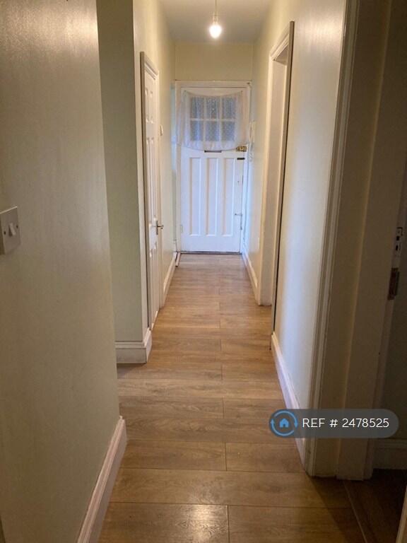 Main image of property: Great West Road, Hounslow, TW5