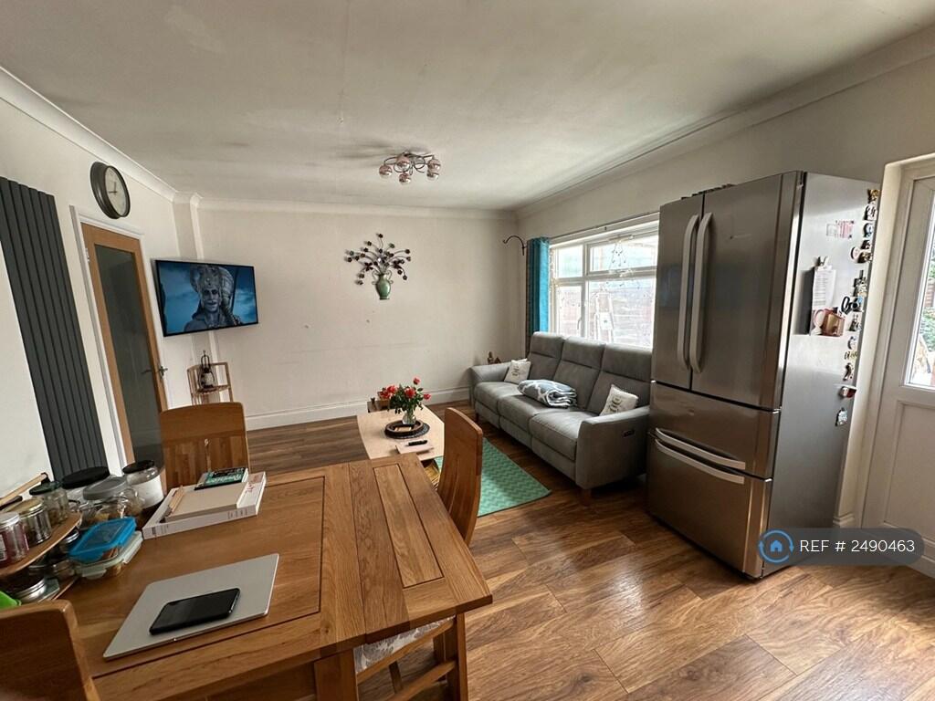 Main image of property: Eastern Avenue, Ilford, IG2