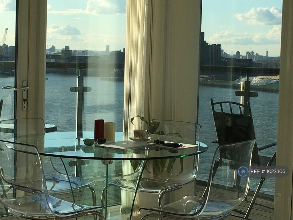 Main image of property: Mast Quay, London, SE18