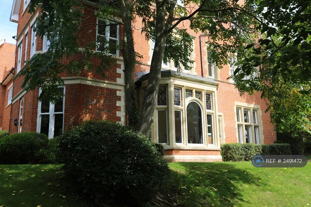 Main image of property: Upcross Gardens, Reading, RG1