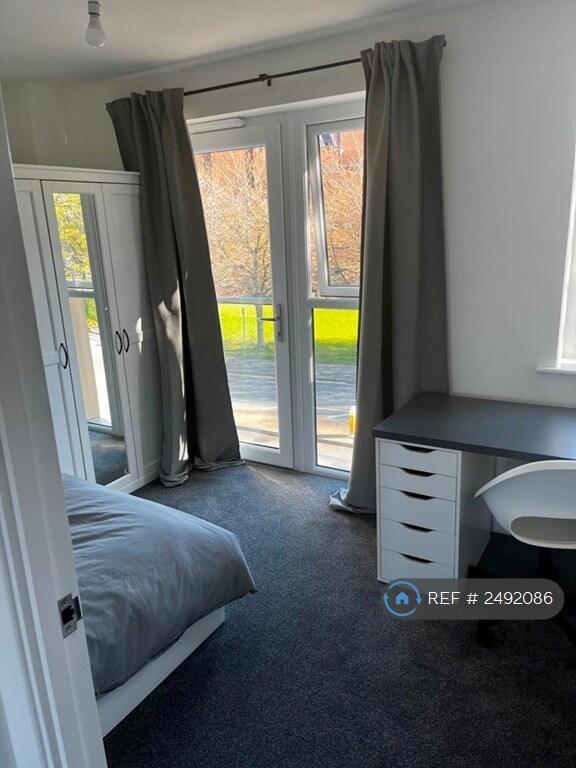 Main image of property: Stockport Road, Manchester, M12