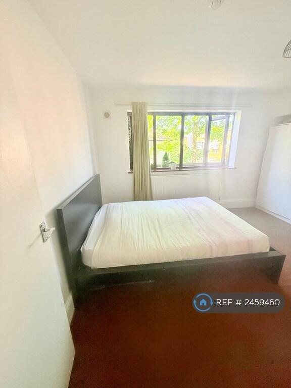 Main image of property: Charlton Church Lne, London, SE7