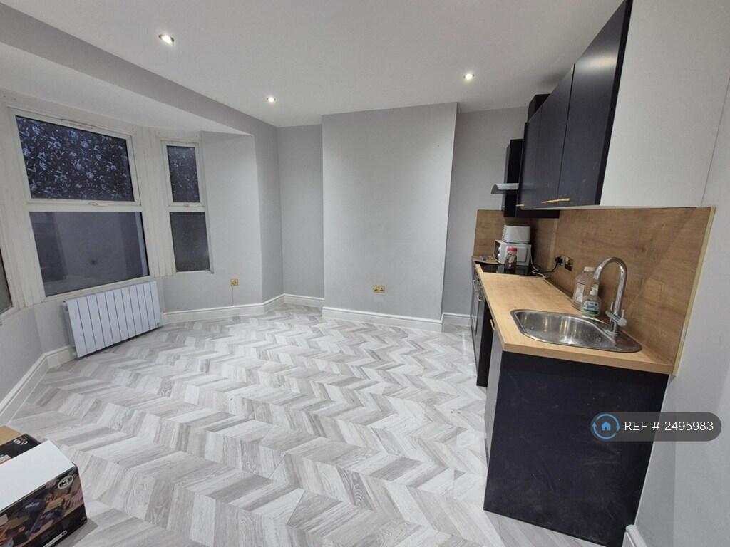 Main image of property: Turners Hill, London, E15