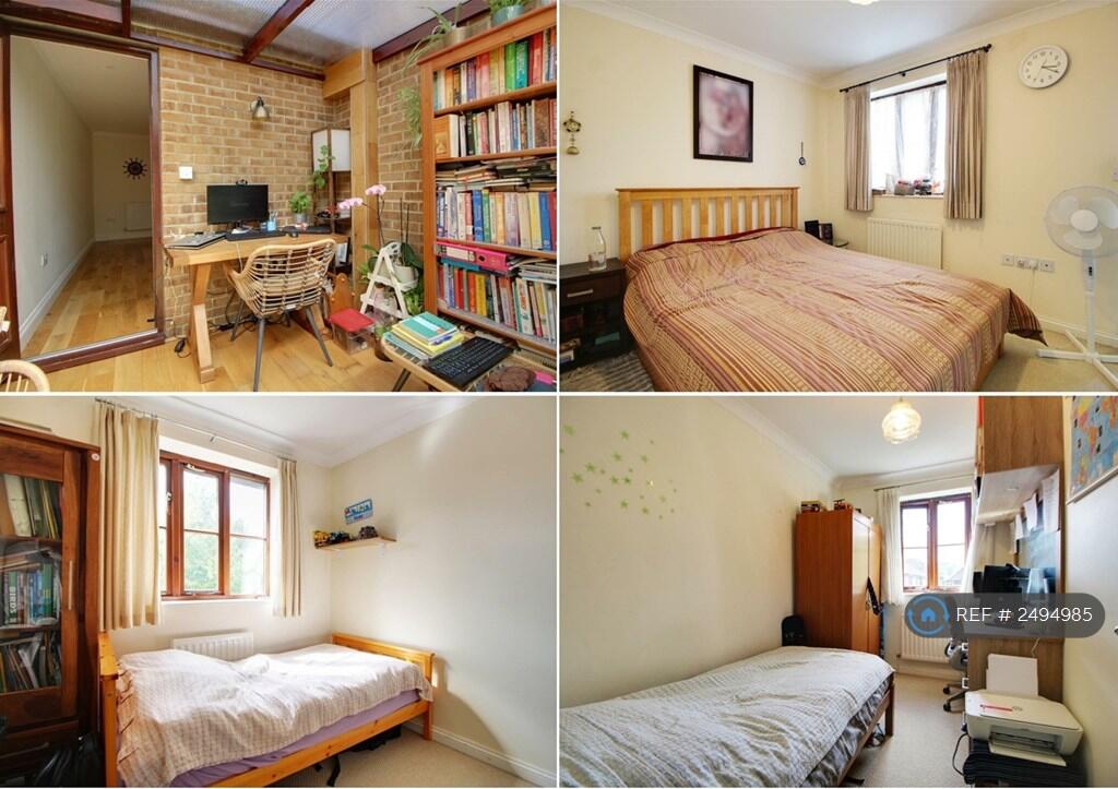Main image of property: Woodville Road, Barnet, EN5